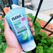 Isana Face Wash Gel in Aloe Vera غسول للوجه بالصبار إيسانا, حمل الصورة الى البوم الصور