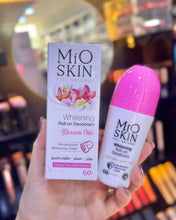 Load image into Gallery viewer, Mio Skin- Whitening Blossom Roll On رولة معطر بالورد مايو سكن
