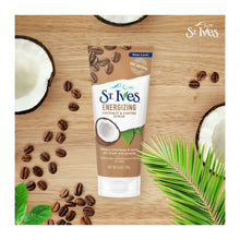 St. Ives Energizing Coconut &amp; Coffee Scrub  مقشر منشط بجوز الهند والقهوة ستيفس, حمل الصورة الى البوم الصور
