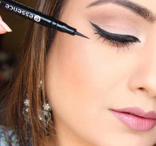 Essence- Extra Long-lasting Eyeliner Pen ايلاينر طويل الأمد إيسنس, حمل الصورة الى البوم الصور
